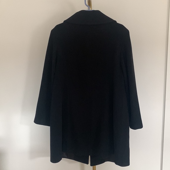 Cashmere and Wool Blend black Coat - Picture 7 of 7